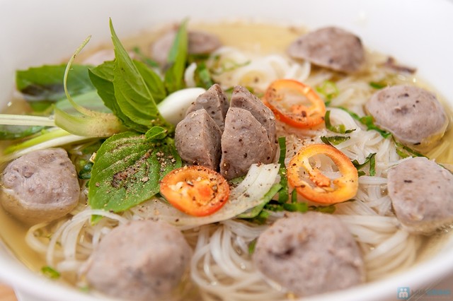 CÔNG THỨC NẤU HỦ TIẾU BÒ VIÊN NGƯỜI HOA - Mua bò viên ở đâu ngon nhất tại Mỹ?